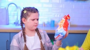 Вампиры удочерили меня! Моя мама – Вампир!