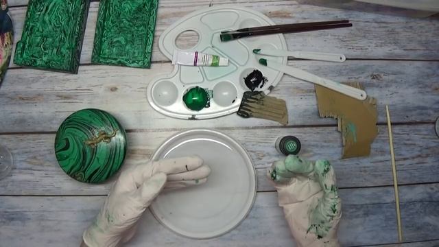 Имитация малахита. Декупаж. Марморирование смотреть онлайн