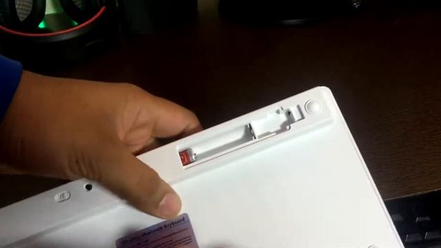The Rs.750 Fake Apple Magic Keyboard For Android, iOS, Windows. Better Than Original ?