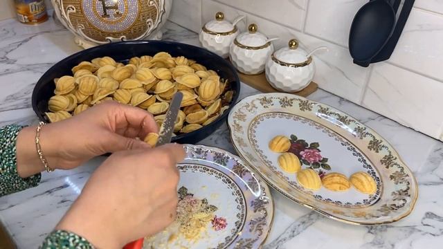 ОРЕШКИ КАК В ДЕТСТВЕ?РЕЦЕПТ ОРЕШКОВ СО СГУЩЁНКОЙ ? #вкусдетства #орешкисосгущенкой #рецепт #орешки
