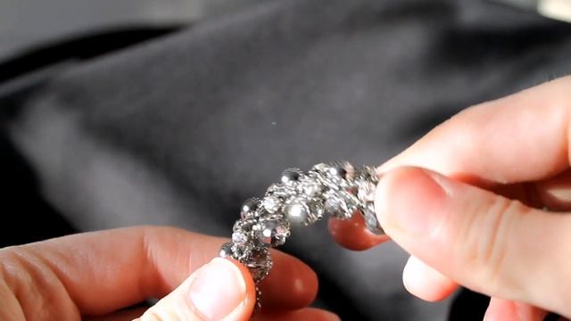 Бусы колье из гематита со стразами. Красивая ручная работа