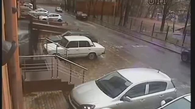 Осторожно скользкие ступеньки. смотреть онлайн