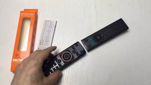 Пульт для тв бокса. Воздушная мышь, голосовой поиск, 5 программных кнопок, подсветка кнопок Q2 обзо