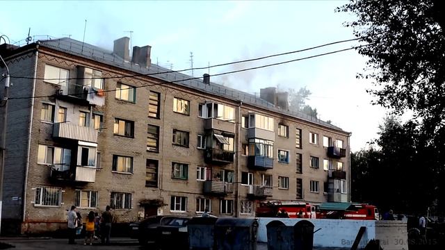 Благовещенская 2.....горит квартира... Barnaul Altai 30 08 2015 19:09 смотреть онлайн
