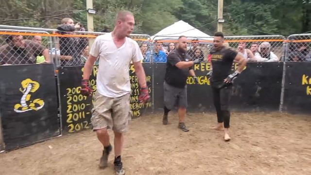 STREETBEEFS KUMQUAT VS BIG PIT смотреть онлайн