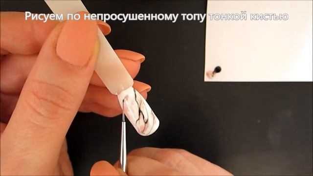 Простой рисунок на ногтях. Мраморный дизайн гель лаком