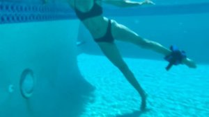 Best Pool Exercises for Legs and Butt with Ankle Weights