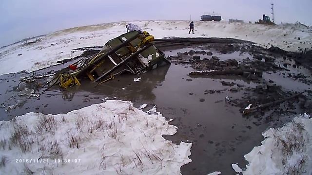Утопили вездеход,опрокинули грузовик. смотреть онлайн
