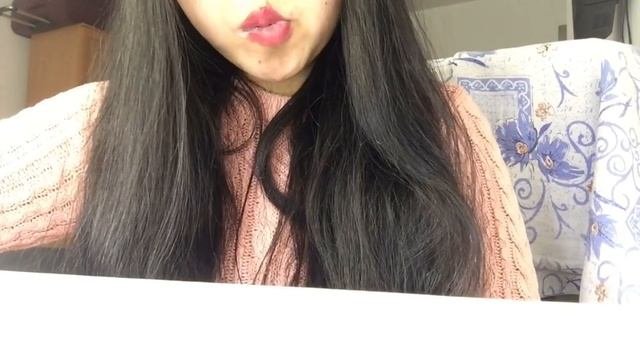 Голубая глина , с глотанием ?