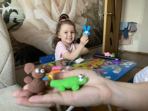 ЛЕПИМ ИЗ ПЛАСТИЛИНА // ЧЕБУРАШКА И КРОКОДИЛ ГЕНА