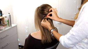 Прическа на средние волосы Спб. Прическа на выпускной.