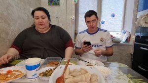 Мукбанг! Mukbang! Драники с мясом, вареники с клубникой?