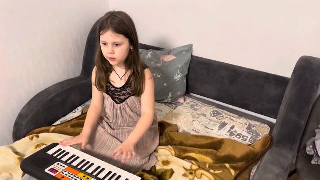 Пианино Новый Год смотреть онлайн