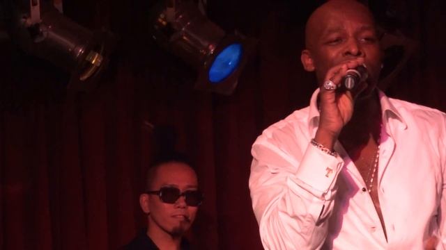 Joe Sings "Ele fala Português" - Samba Song смотреть онлайн