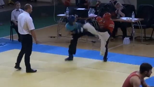 Мирошниченко Никита 1.2 ЛАЙТ 28.05.15 Кубок Крыма по кикбоксингу WAKO смотреть онлайн