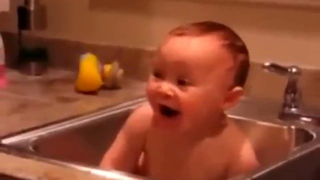 Прикольные ролики  смешные малыши!