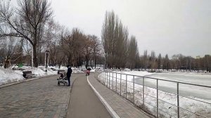 Детский поезд в парке 50 лет Октября