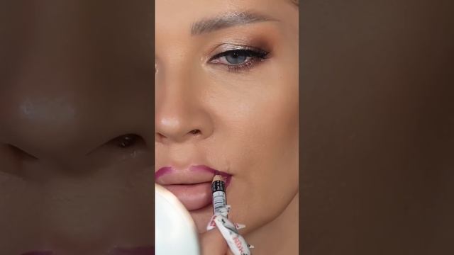 Техника макияжа "амбре" для губ ❤️? смотреть онлайн