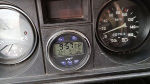 Установка часов в ВАЗ 2105.
