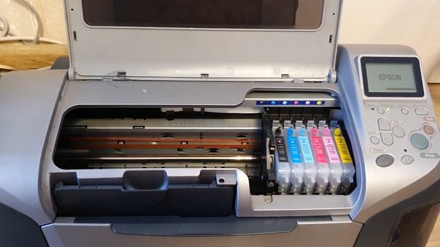 Принтер Epson Stylus Photo R300 смотреть онлайн