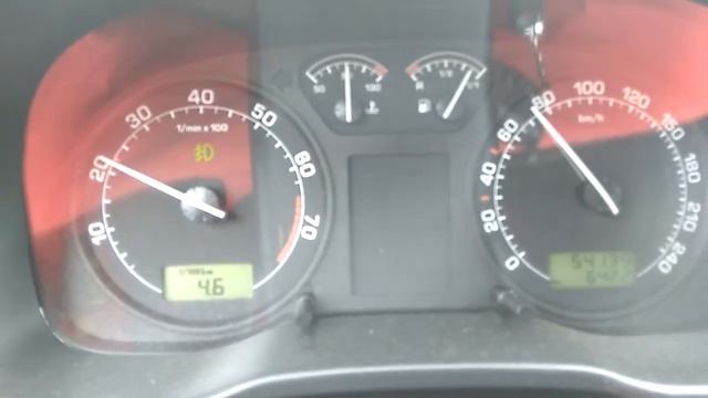 Октавия тур 1.6 bfq расход по трассе 80-100 км/ч смотреть онлайн