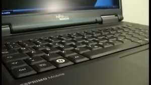 Fujitsu Siemens ESPRIMO Mobile D9500