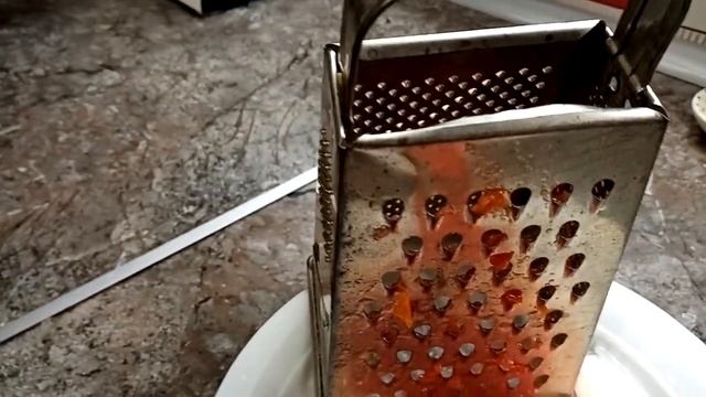САЛАТ ИЗ КРАБОВЫХ ПАЛОЧЕК С АНАНАСАМИ, ПОД РОЗОВЫМ СОУСОМ!"УТРО НА МОРЕ".