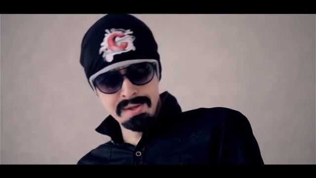 я захожу в фортнайт и у меня на всю громкость это врубается смотреть онлайн