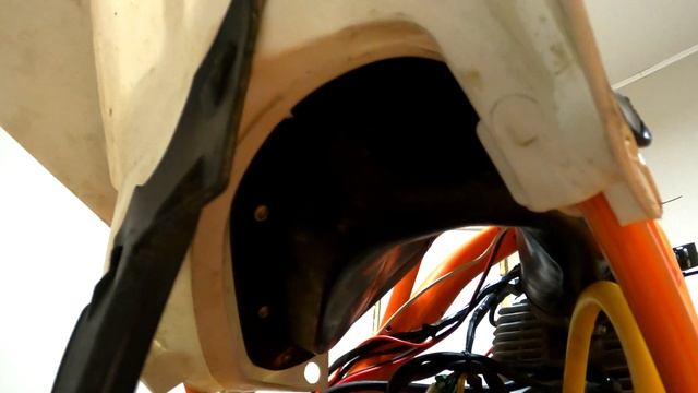 САПУН / ДОРАБОТКА САПУНА 172 FMM / ПРЯЧЕМ ШЛАНГ В КОРПУС ВОЗДУШНОГО ФИЛЬТРА смотреть онлайн