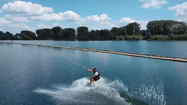 THE BIGGEST AIR RALEY IN CABLEWAKEBOARING!! смотреть онлайн