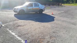 Очередная попытка заехать в "гараж " на автодроме