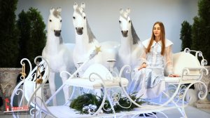 Где купить Новогодние фигуры лошадей? Декор на новый год от reklam.ru