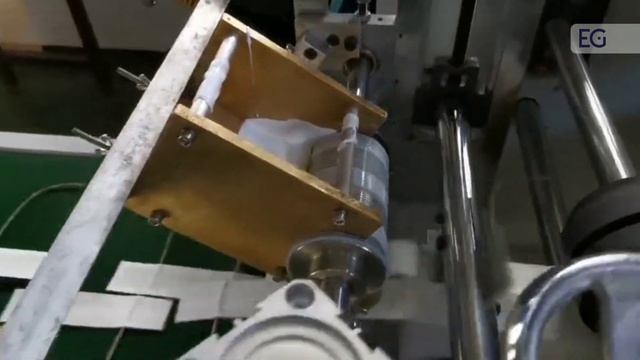 Машина для изготовления ручек для бумажных пакетов LRP-H смотреть онлайн