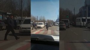 Мелитополь, Рижский рынок,суббота 19 марта