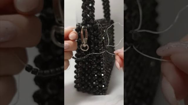 Ремешок из бусин #handmade #beads #beadedbag #tutorial