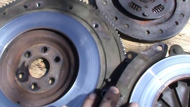 Может ли быть вибрация из за сцепления