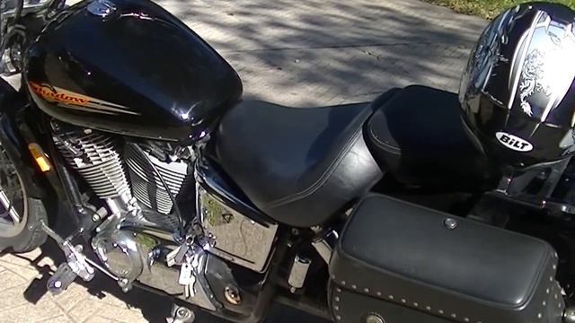 Back2Eden - HONDA SHADOW SPIRIT VT1100  COLD START