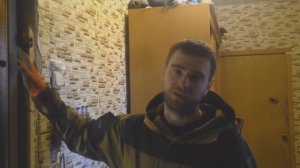 ►Установка входной двери с подрезкой наличника серия дома П-55