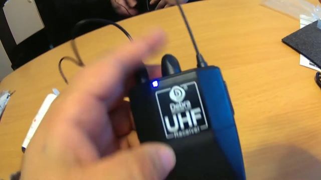 ИСПЫТАНИЕ РАДИОСИСТЕМЫ С ПЕТЛИЧНЫМ МИКРОФОНОМ. Debra professional audio UHF. смотреть онлайн