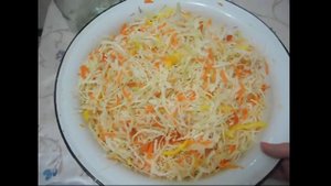 Капуста маринованная с морковкой ? и болгарским перцем ?