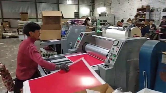 Ламинация листов на промышленном ламинаторе формата А1