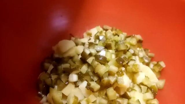 Салат Зимний. Салат с Рыбой,Огруцами Консер,Горошек Зеленый. Очень Вкусный САЛАТ.