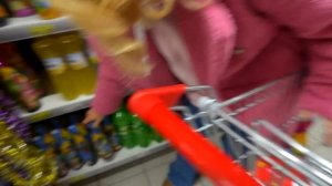 НОВОГОДНИЙ ШОППИНГ В МАГНИТ!✨ Скупаю Все СЛАДКИЕ ПОДАРКИ + Распаковка и Обзор! VLOGMAS ?