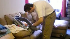 grammi cam : Dada n Nagy take Emma out of carseat