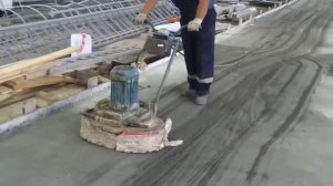 шлифовка бетонных полов мозаичной машиной