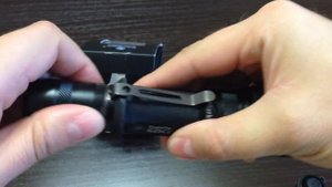 Крепление Olight X-WM02 для подствольного фонаря и выносная кнопка