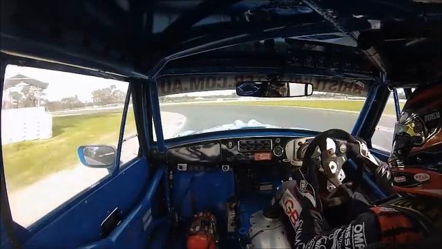 MG Racing Australia - MG B GT V8 onboard - Winton Festival of Speed VHRR
