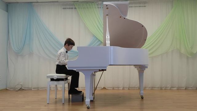 Мусиенко Александр, Л. Воеводина "Полька мотылька" смотреть онлайн