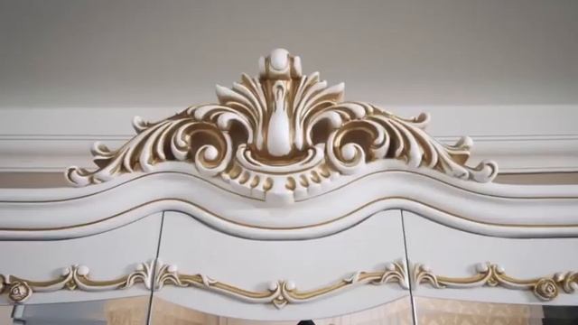 Презентация спальни Анна Мария с 5 дверным шкафом Белый глянец от фабрики Эра мебель.