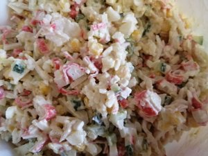 Вкуснейший салат с крабовыми палочками и кальмаром